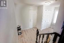 3 Bedroom apartment in a 2 unit house - Photo 2