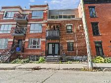 Grand 4 1/2 au coeur du Plateau Mont-Royal - Photo 2