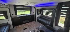 2022 36'X14' CHEROKEE 4 SEASON-3HYDRAULIC SLIDES-2XA/C-MINT COND - Photo 7