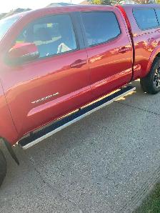 Toyota Tacoma - Photo 2