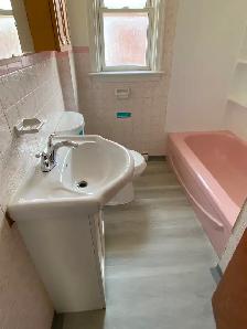 Gorgeous 3 BD Detached house in Oshawa close to 401 - Photo 5