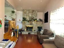 3 Beds 1 Bath - House - Photo 4