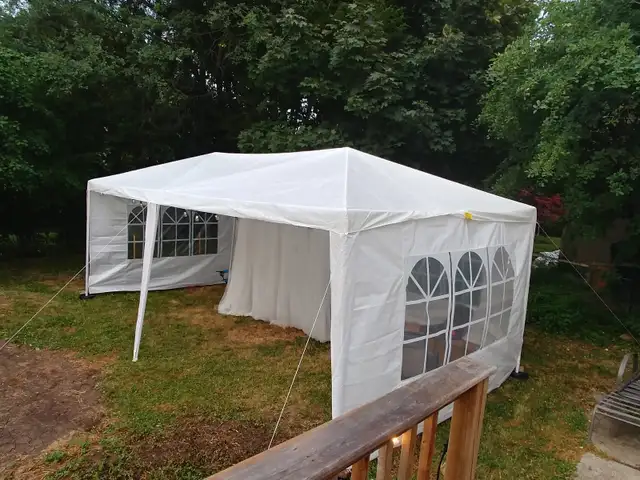 Outsunny Outdoor event tent 19.25ft x 9.75ft x 8.2 ft high