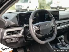 2025 KIA K4 LX - Photo 13