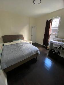 Cozy room in eastyork available from Aug 26th,single/couple - Photo 4