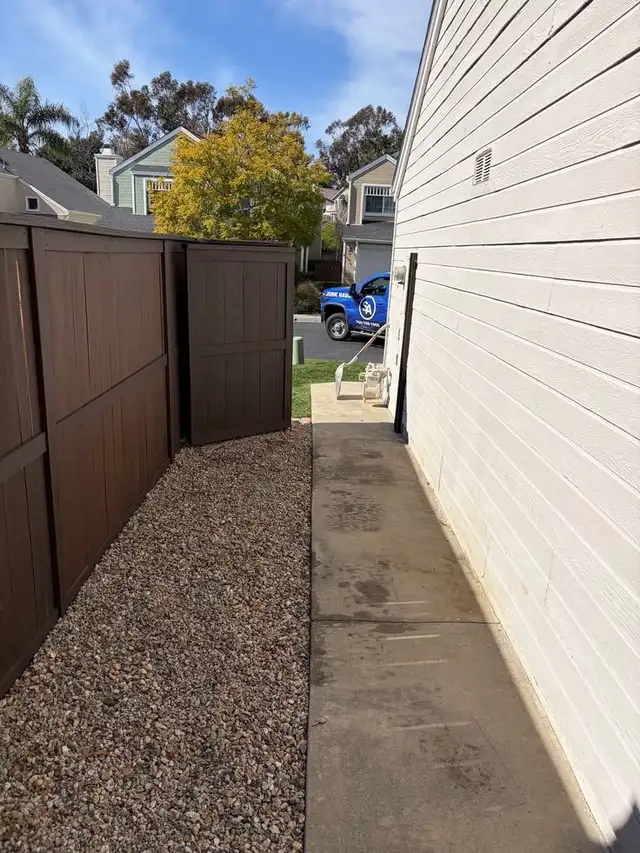 landscape and junk removal
