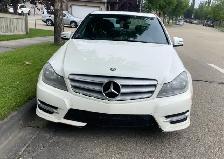 Mercedes C250 All Wheel  Drive - Photo 3