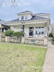 CUTE 3 BED 1 BATH IN A GREAT LOCATION $1,800 HYDRO