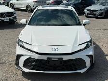 2025 Toyota Camry Hybrid SE - Photo 2