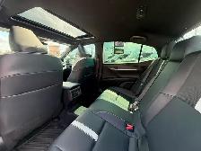 2025 Toyota Camry Hybrid SE - Photo 8