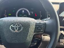2025 Toyota Camry Hybrid SE - Photo 17