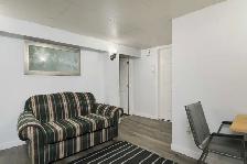 C7 BSMT - 3 BEDROOMS | FULLY FURNISHED ALL UTILITIES INCLUDE - Photo 3
