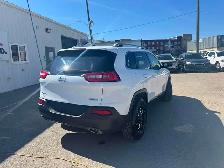 2018 Jeep Cherokee North - Photo 3