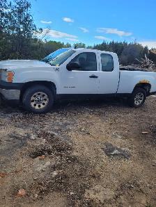 !!!!!!   2013 GMC 1500 4 DOOR CAB REAR WHEEL DRIVE  !!! - Photo 2