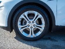2017 Chevrolet Bolt EV LT - Power Liftgate | Remote Engine Start - Photo 13