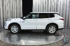 2025 Mitsubishi Outlander Plug-In Hybrid - Photo 2