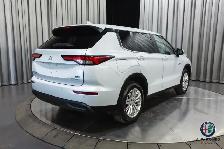 2025 Mitsubishi Outlander Plug-In Hybrid - Photo 5