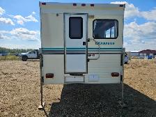 1998 Okanagen Truck Camper 105WR - Photo 8