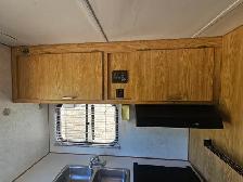 1998 Okanagen Truck Camper 105WR - Photo 13