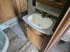 2018 Sabre 31BHT 31 Ft T/A Fifth Wheel Cobalt - Photo 25