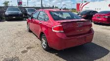 2010 Ford Focus AS IS, SE, LOW KMS, DRIVES GREAT, RUSTY - Photo 3