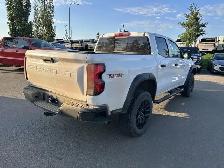 2024 Chevrolet Colorado 4WD Trail Boss 2.7L | Rear Park Assist - Photo 5