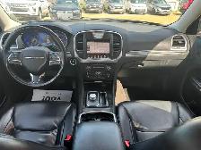 2016 Chrysler 300 Limited - Photo 9