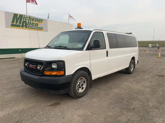 2017 GMC Savana