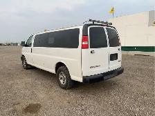 2017 GMC Savana - Photo 3