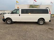 2017 GMC Savana - Photo 5