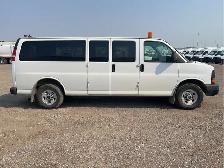 2015 GMC Savana - Photo 7