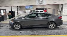 2018 Ford Fusion - Photo 2