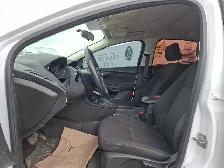 2017 Ford Focus - Photo 10