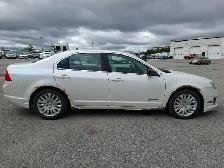 2011 Ford Fusion Hybrid - Photo 4