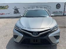 2018 Toyota Camry Hybrid - Photo 2