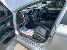 2018 Toyota Camry Hybrid - Photo 10