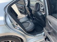 2018 Toyota Camry Hybrid - Photo 18