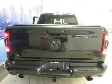 RAM 1500 2019 BIG-HORN NIGHT EDITION V-8 5.7 HEMI 4X4 CREW-CAB B - Photo 20