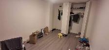 Looking for someone to take over a clean, modern rental room lea - Photo 10
