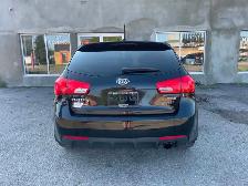 2011 Kia Forte 5-Door SX - Photo 4