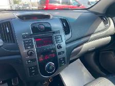2011 Kia Forte 5-Door SX - Photo 15