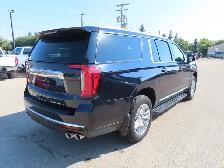 2023 GMC Yukon XL Denali 6.2L Ecotec3 V8 7 Passenger 4X4 - Photo 10