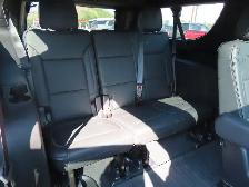 2023 GMC Yukon XL Denali 6.2L Ecotec3 V8 7 Passenger 4X4 - Photo 15