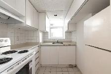 two bedroom, yonge and st. clair - ID 690 - Photo 3