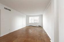 two bedroom, yonge and st. clair - ID 690 - Photo 5
