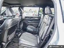 2023 Jeep Grand Cherokee L ALTITUDE | PANO | CRPLY | BLND | 20s - Photo 23