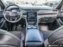 2023 Jeep Grand Cherokee L ALTITUDE | PANO | CRPLY | BLND | 20s - Photo 24