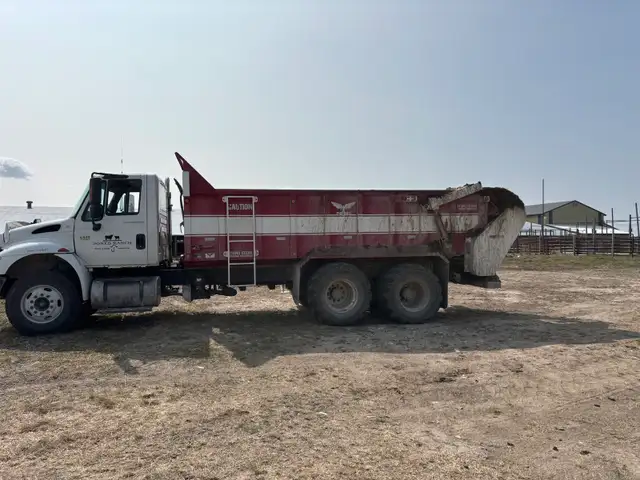manure cleaning & spreading