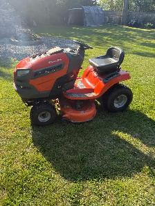 Husquarvarna Riding lawn mower - Photo 5