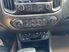 2019 GMC CANYON 4WD All Terrain w/Cloth - HEATED SEATS- - Photo 19